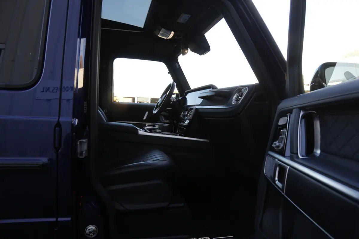 AMG 63 Grijs kenteken*MB Fabrieksgar.t/m02-2029!*Mystic Blue*Drivers package/Ride Control/Sportuitlaat/Nappa/Massage/ACC/Dak/Night II/22 inch/VOL*