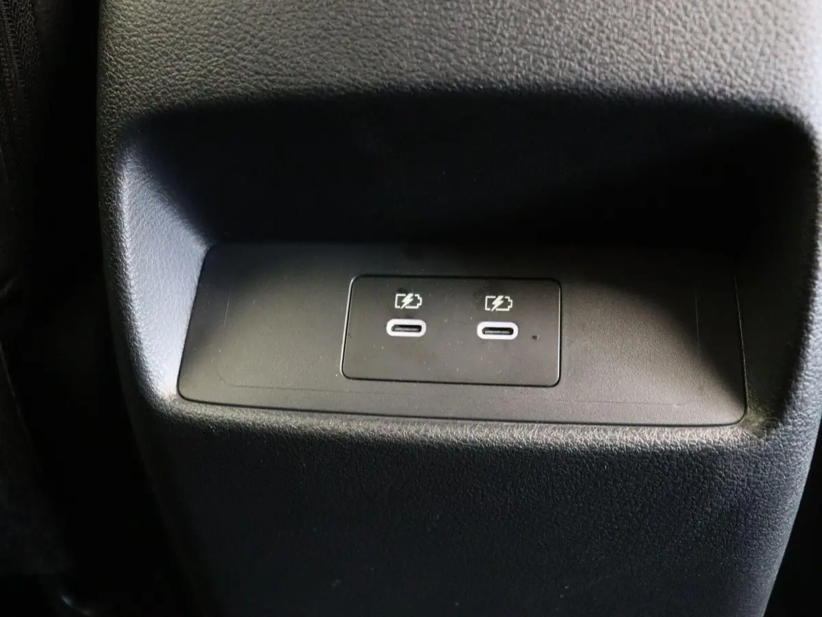 158pk MHEV Xtronic N-Connecta | Pilot assist | Headup-display | Elektrische achterklep | Rondomzichtcamera | Cold-pack | Google maps intergratie |