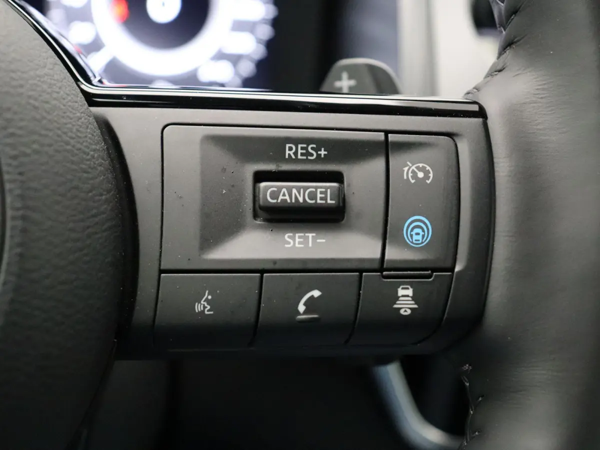 158pk MHEV Xtronic N-Connecta | Pilot assist | Headup-display | Elektrische achterklep | Rondomzichtcamera | Cold-pack | Google maps intergratie |