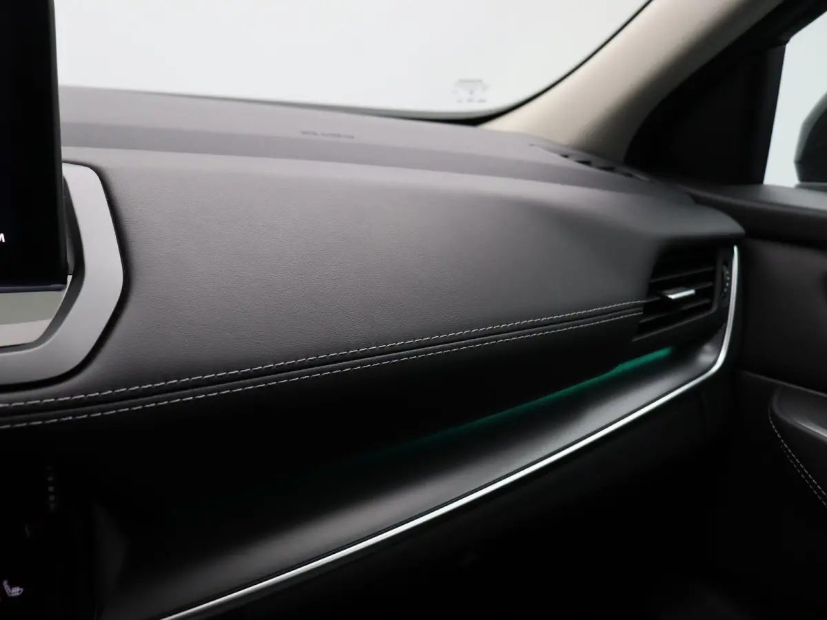 158pk MHEV Xtronic N-Connecta | Pilot assist | Headup-display | Elektrische achterklep | Rondomzichtcamera | Cold-pack | Google maps intergratie |