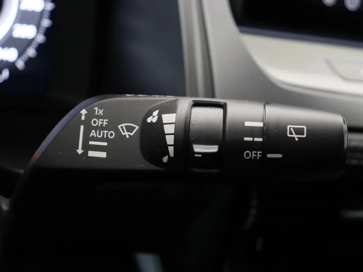 158pk MHEV Xtronic N-Connecta | Pilot assist | Headup-display | Elektrische achterklep | Rondomzichtcamera | Cold-pack | Google maps intergratie |
