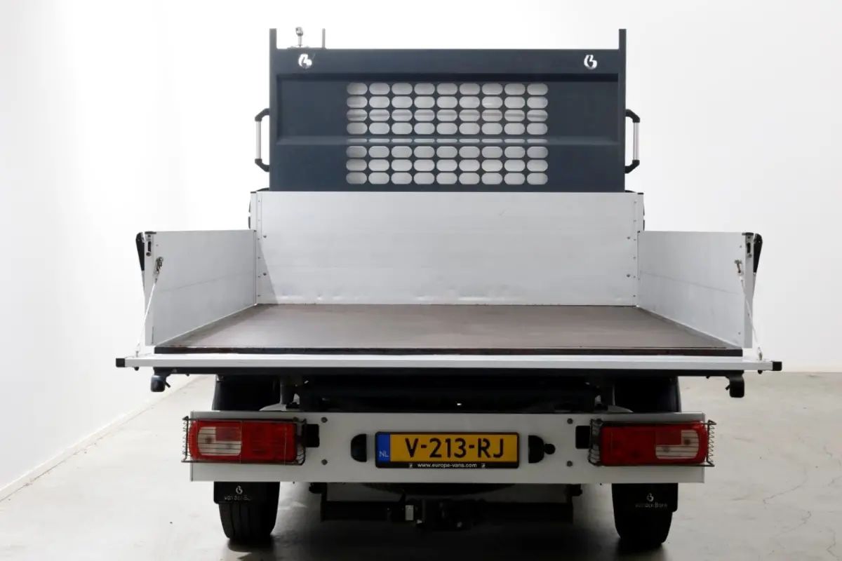 35 2.0 TDI E6 L2H1 D.C. Van den Born Kipper 07-2018