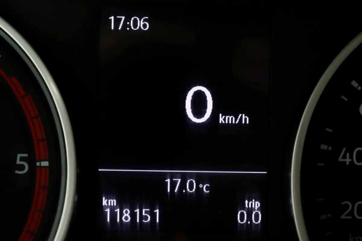 35 2.0 TDI E6 L2H1 D.C. Van den Born Kipper 07-2018