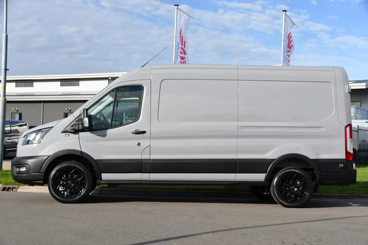 350 L3H2 68 kWh PB Edition Adaptieve Cruise, 360 Camera, Carplay, BLIS, Stoelverwarming, NAVI, Multimedia, Sensoren, Uniek!