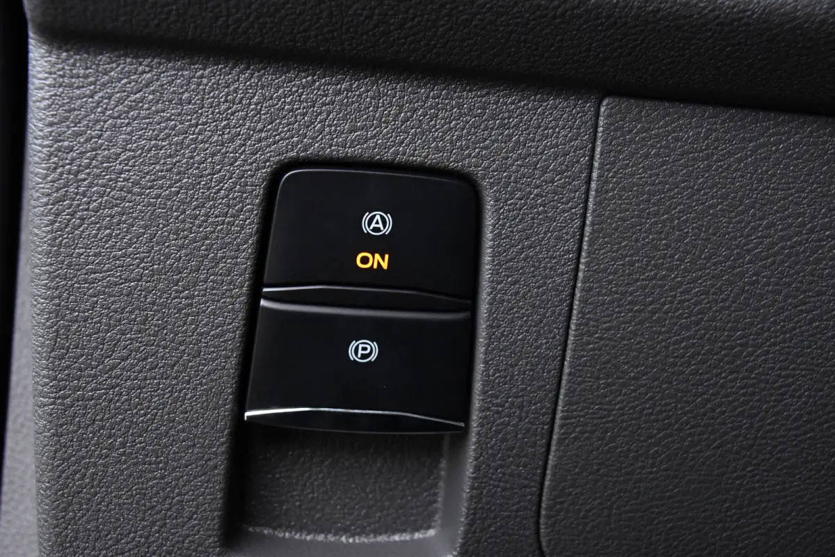 350 L3H2 68 kWh PB Edition Adaptieve Cruise, 360 Camera, Carplay, BLIS, Stoelverwarming, NAVI, Multimedia, Sensoren, Uniek!