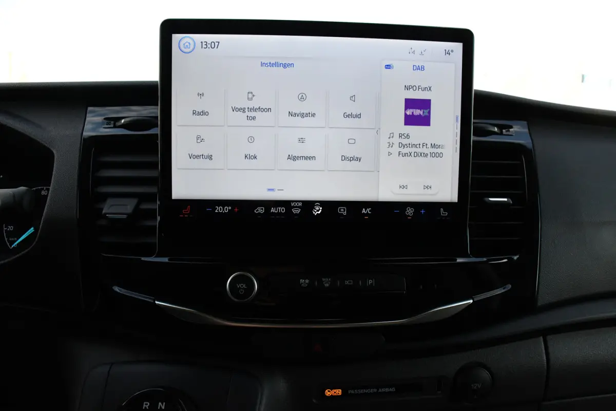 350 L3H2 68 kWh PB Edition Adaptieve Cruise, 360 Camera, Carplay, BLIS, Stoelverwarming, NAVI, Multimedia, Sensoren, Uniek!