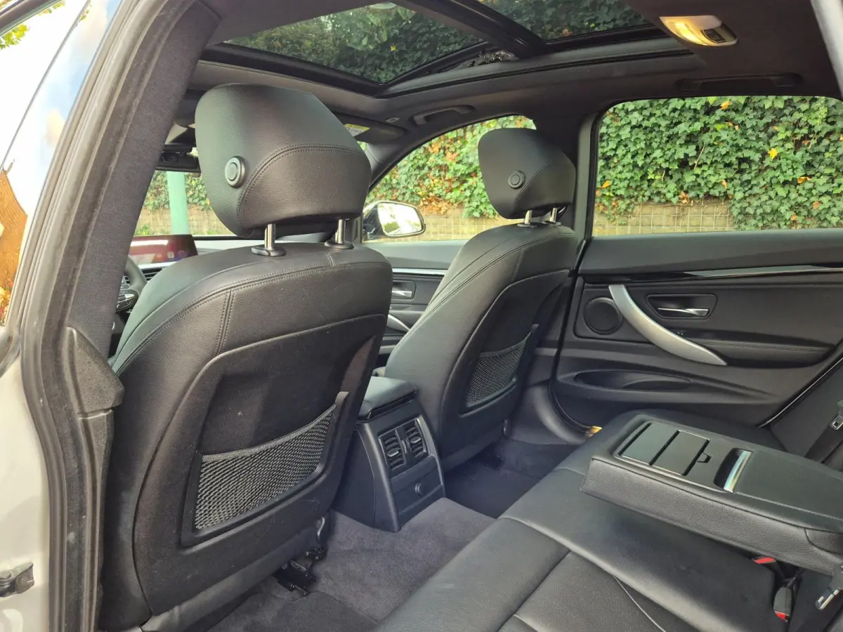 GT M Sport Panorama Apple CarPlay 19inch NAP 100% Dealer onderhouden GARANTIE 320i Corporate Lease High Executive
