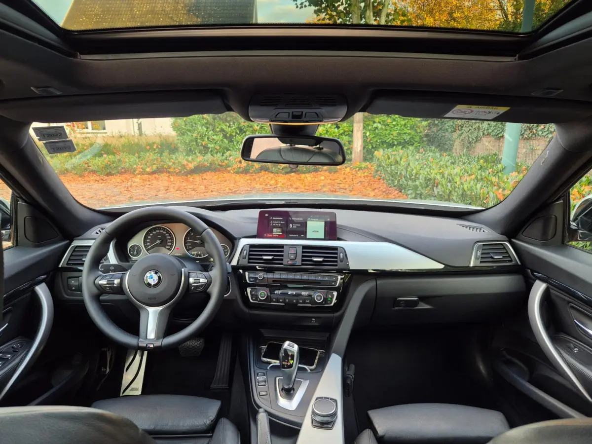 GT M Sport Panorama Apple CarPlay 19inch NAP 100% Dealer onderhouden GARANTIE 320i Corporate Lease High Executive