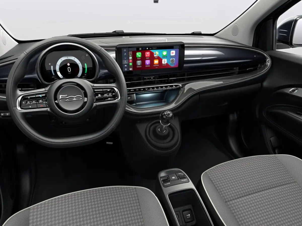 Hybrid Torino Launch Edition | Clima | Carplay | PDC | Priv Glass | Onyx Black