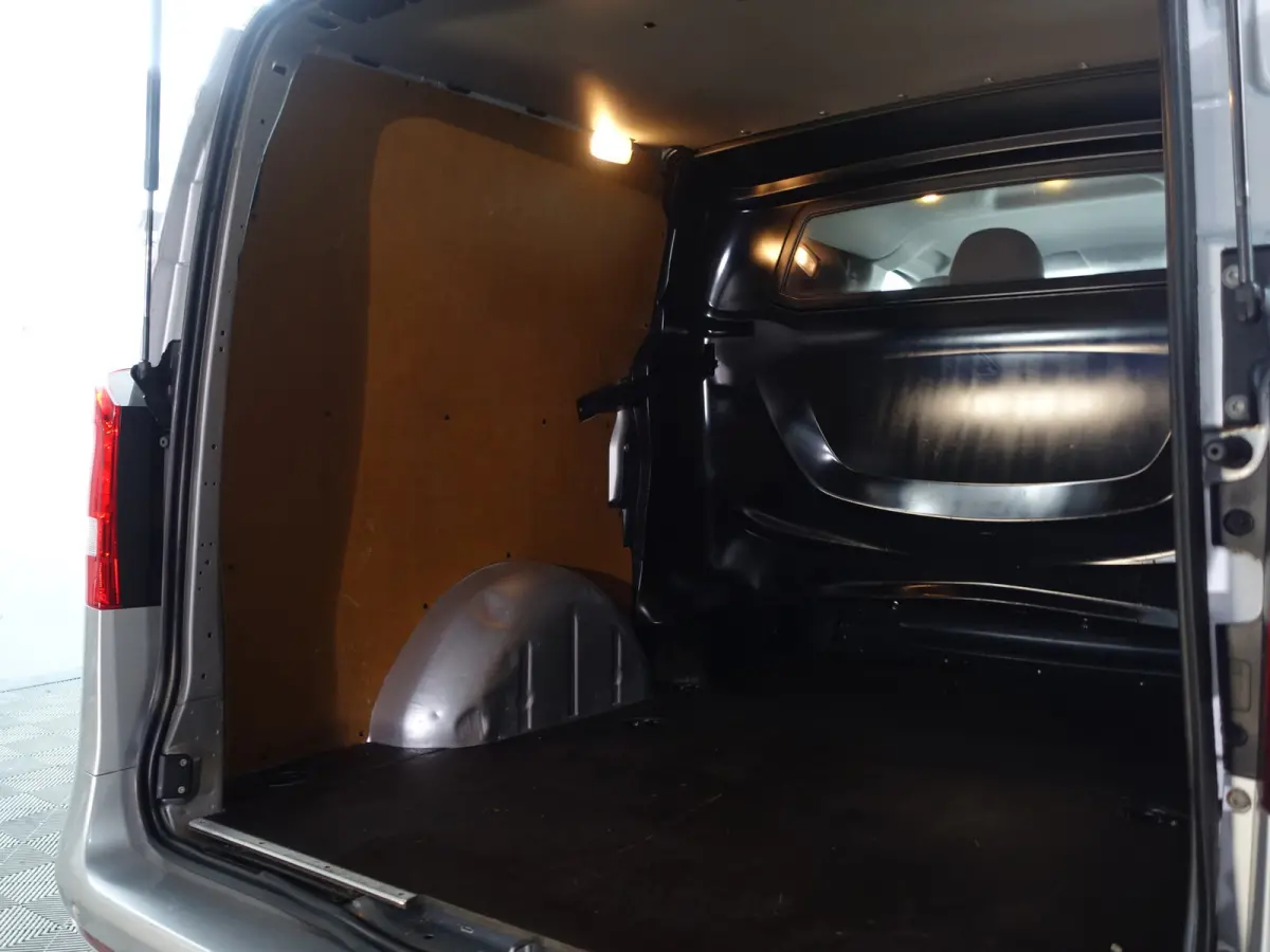 114 CDI Lang AMG Night Edition Aut- Dubbele Cabine, 5/6 Pers, Park Assist, Navi, Cruise, Clima