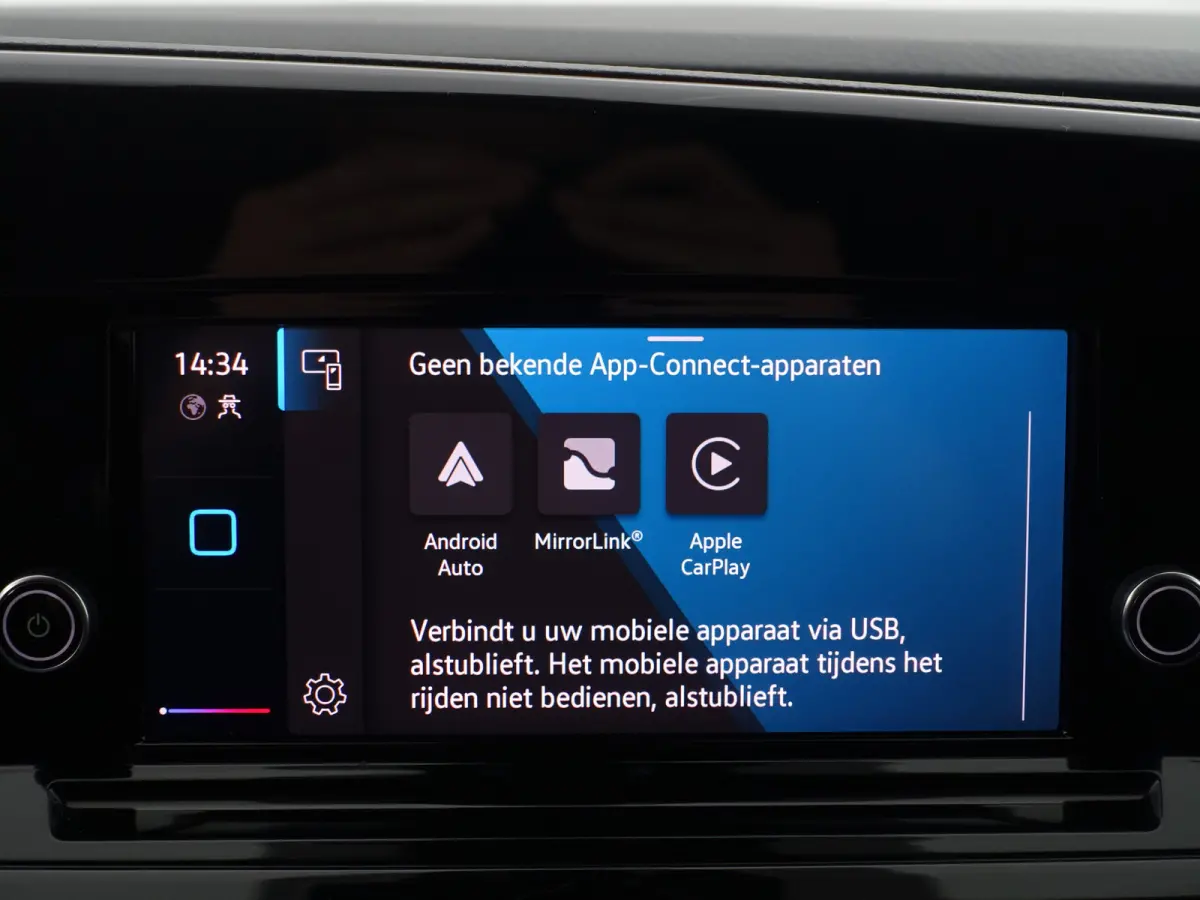 2.0 TDI 1st Edition Aut- Xenon Led, CarPlay, Android Auto, Trekhaak, Park Assist, Virtual Cockpit