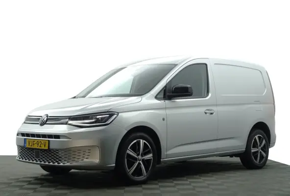 2.0 TDI 1st Edition Aut- Xenon Led, CarPlay, Android Auto, Trekhaak, Park Assist, Virtual Cockpit
