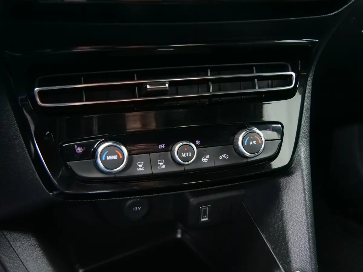 1.2 Turbo 130 Pk GS Automaat Camera / Apple Carplay / DAB