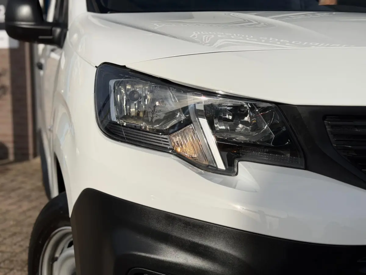 1.2 PureTech Premium 2022 WIT NAVI AIRCO BTW