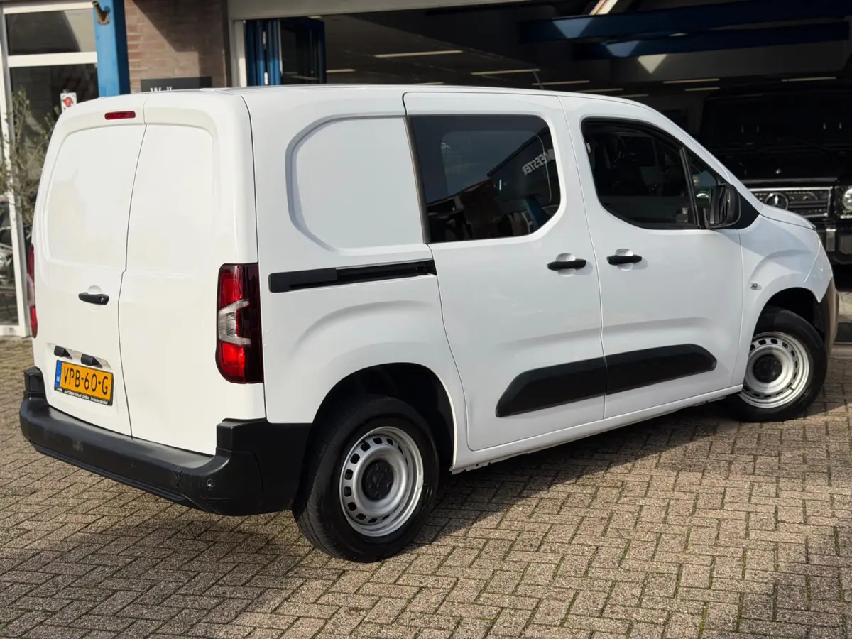 1.2 PureTech Premium 2022 WIT NAVI AIRCO BTW