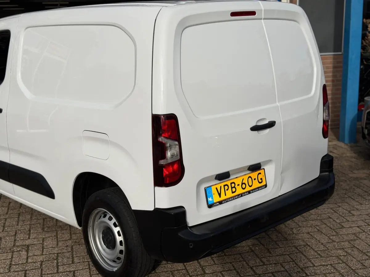 1.2 PureTech Premium 2022 WIT NAVI AIRCO BTW