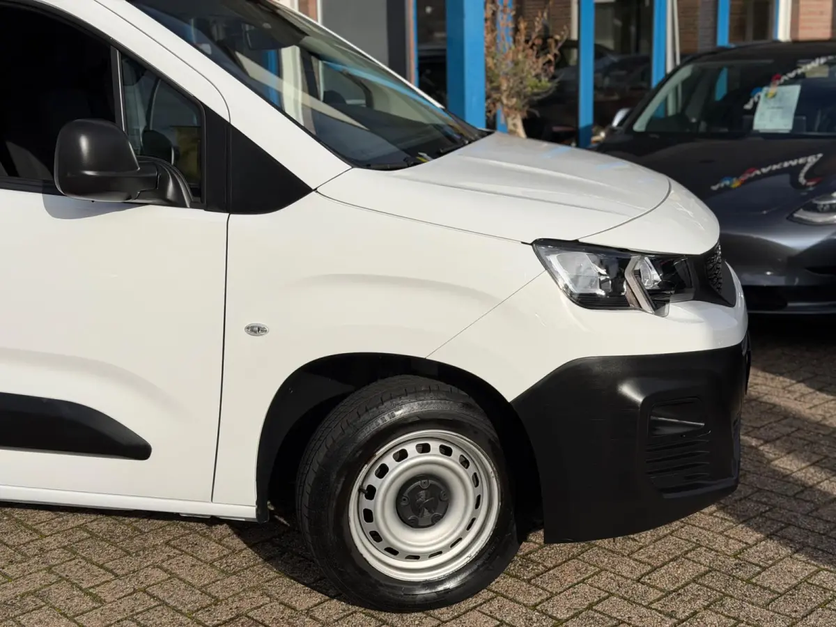 1.2 PureTech Premium 2022 WIT NAVI AIRCO BTW