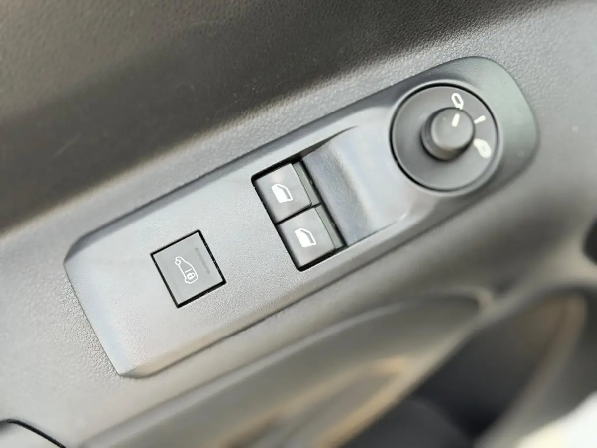 1.2 PureTech Premium 2022 WIT NAVI AIRCO BTW