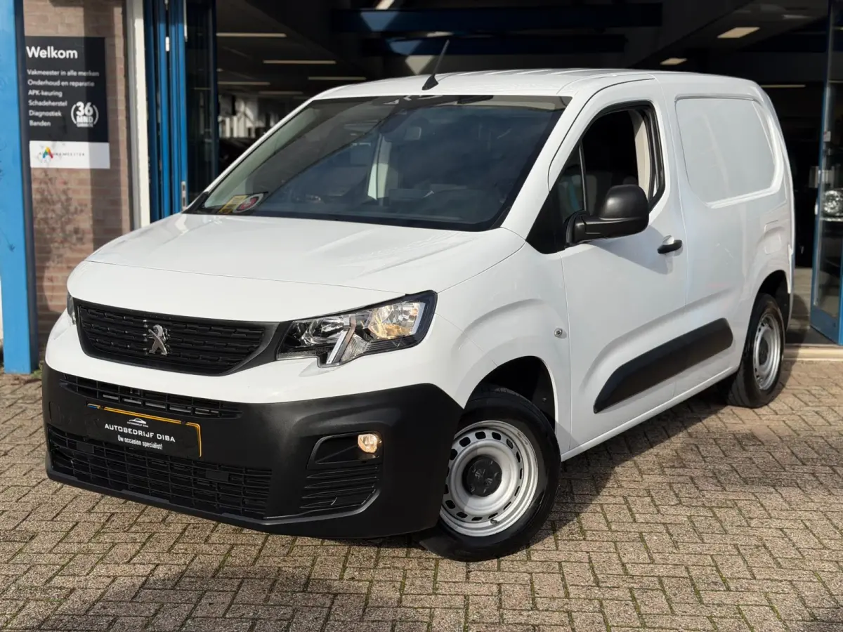 1.2 PureTech Premium 2022 WIT NAVI AIRCO BTW