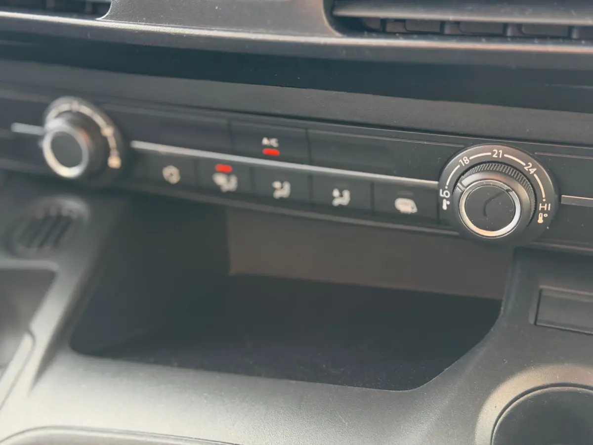 1.2 PureTech Premium 2022 WIT NAVI AIRCO BTW