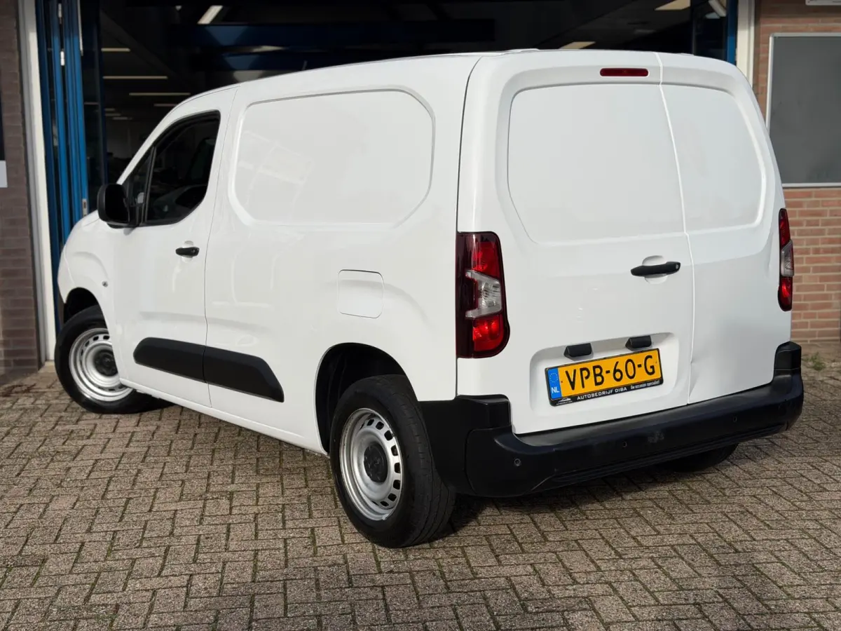 1.2 PureTech Premium 2022 WIT NAVI AIRCO BTW