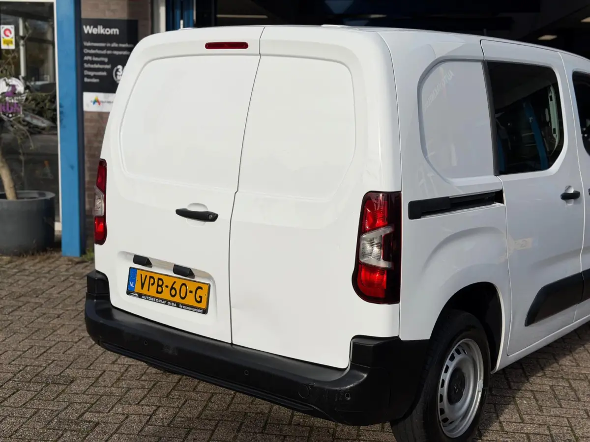 1.2 PureTech Premium 2022 WIT NAVI AIRCO BTW