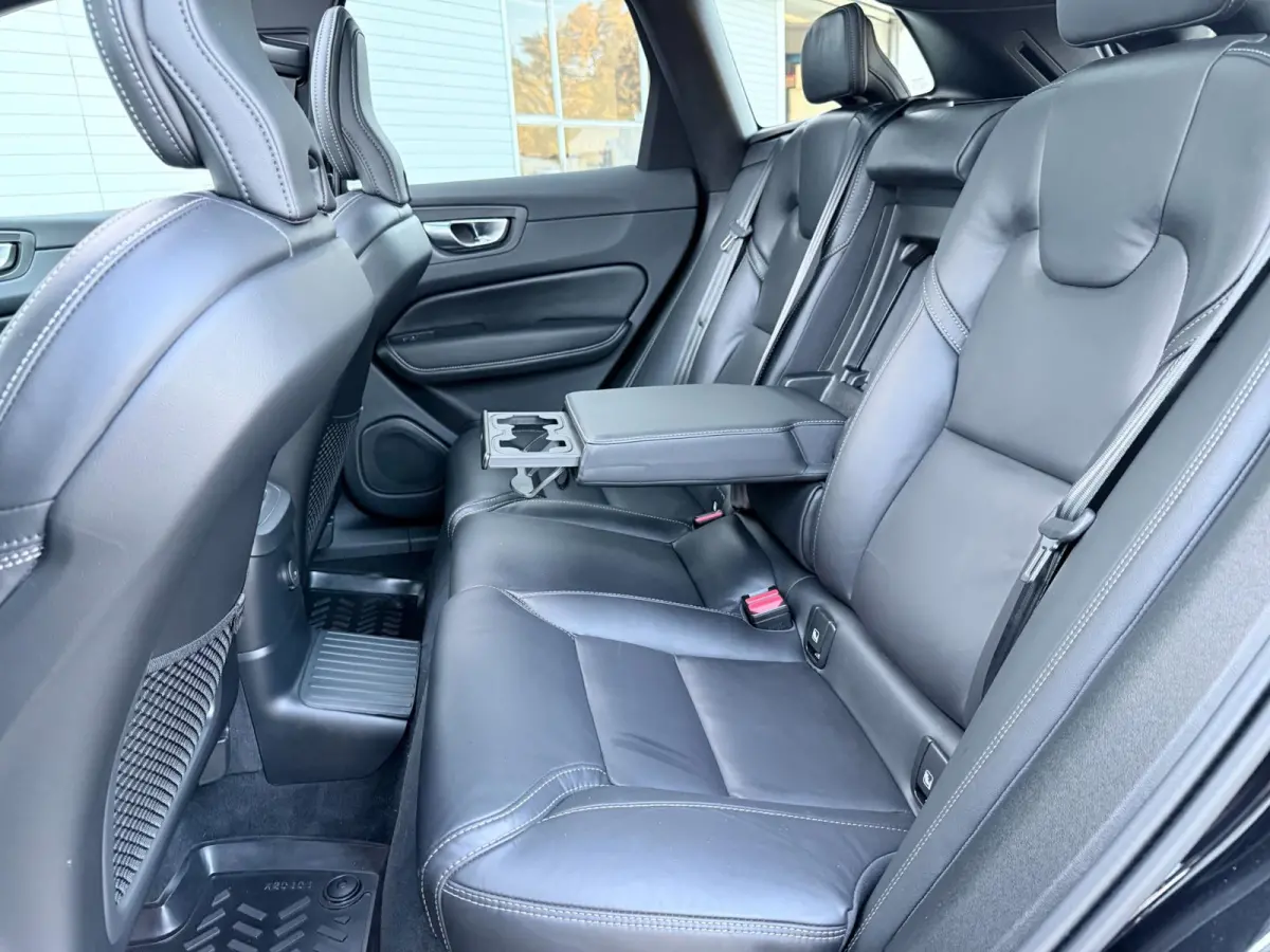 2.0 T6 PHEV AWD Plus Dark|PANO|ACC|T.HAAK|360 CAMERA|LEER|