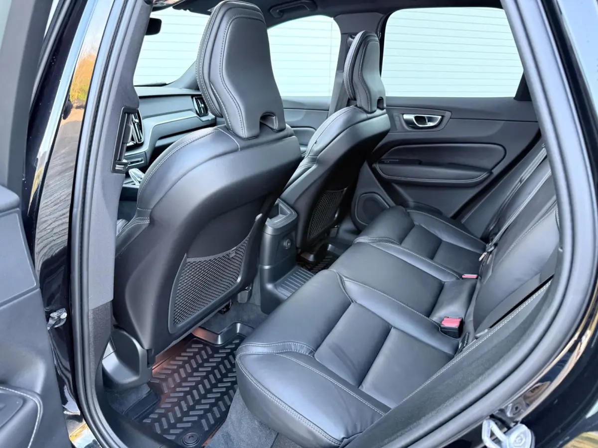 2.0 T6 PHEV AWD Plus Dark|PANO|ACC|T.HAAK|360 CAMERA|LEER|