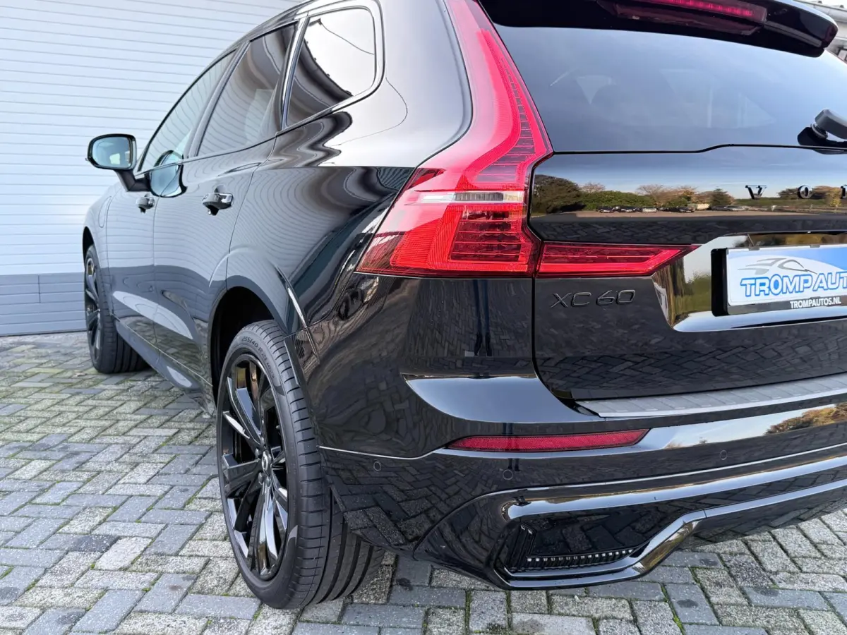 2.0 T6 PHEV AWD Plus Dark|PANO|ACC|T.HAAK|360 CAMERA|LEER|
