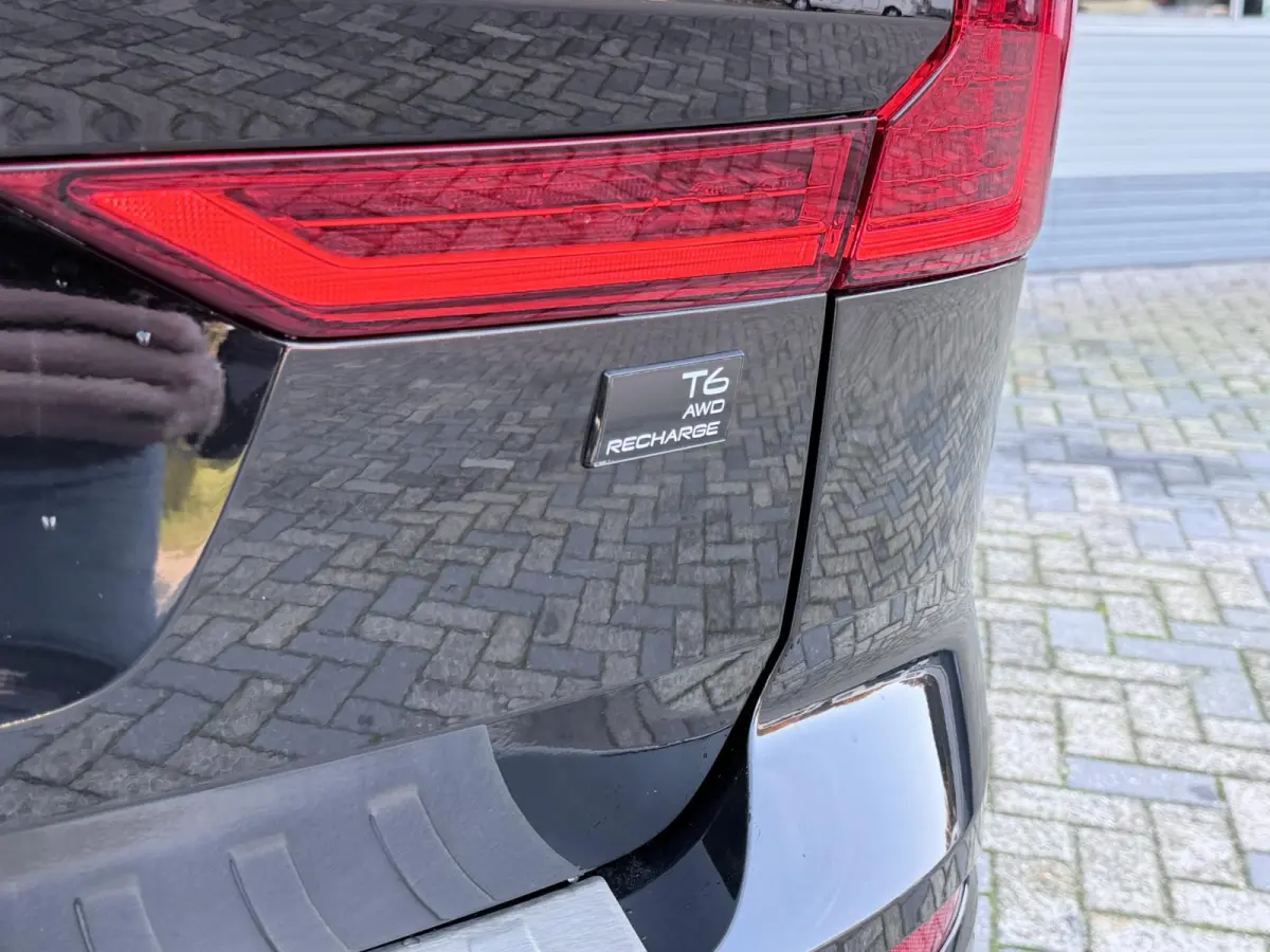 2.0 T6 PHEV AWD Plus Dark|PANO|ACC|T.HAAK|360 CAMERA|LEER|