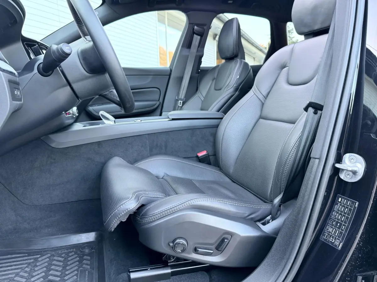 2.0 T6 PHEV AWD Plus Dark|PANO|ACC|T.HAAK|360 CAMERA|LEER|
