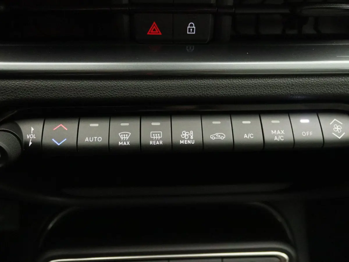 1.2 Hybrid La Prima | Voorraadvoordeel | Parkeercamera Achter | Blind Spot | NAVI | Full LED |