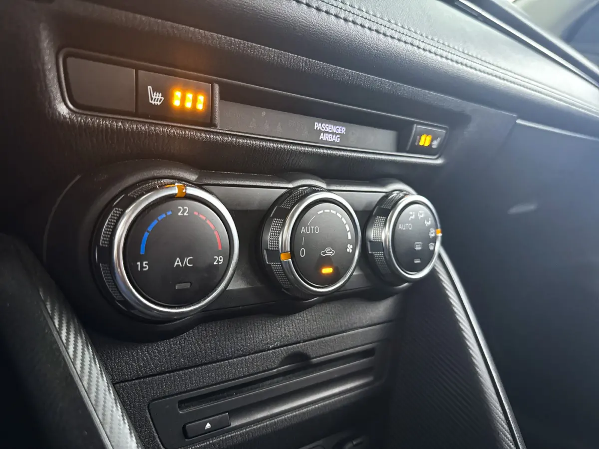 2.0 SkyActiv-G 120 TS+ | Stoelverwarming | Navigatie