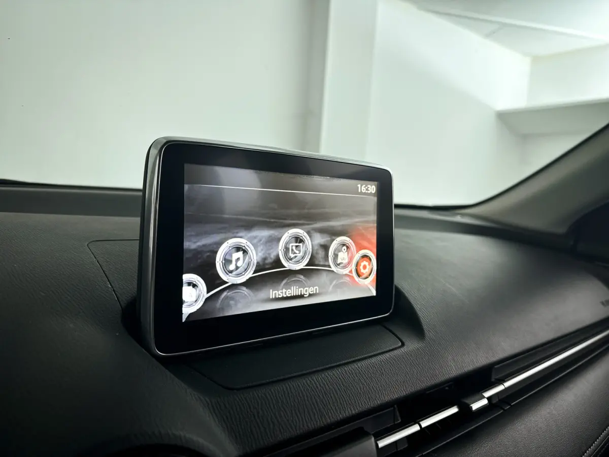 2.0 SkyActiv-G 120 TS+ | Stoelverwarming | Navigatie