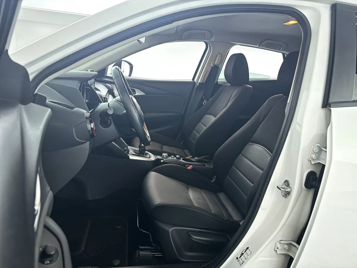 2.0 SkyActiv-G 120 TS+ | Stoelverwarming | Navigatie