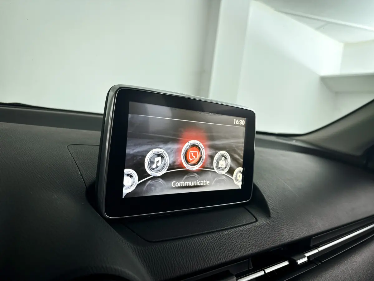2.0 SkyActiv-G 120 TS+ | Stoelverwarming | Navigatie