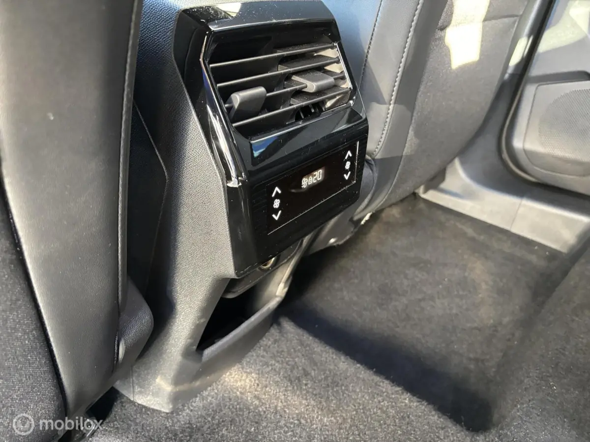 1.2 Hybrid 136 Allure 7 prs automaat camera digitaal dashboard