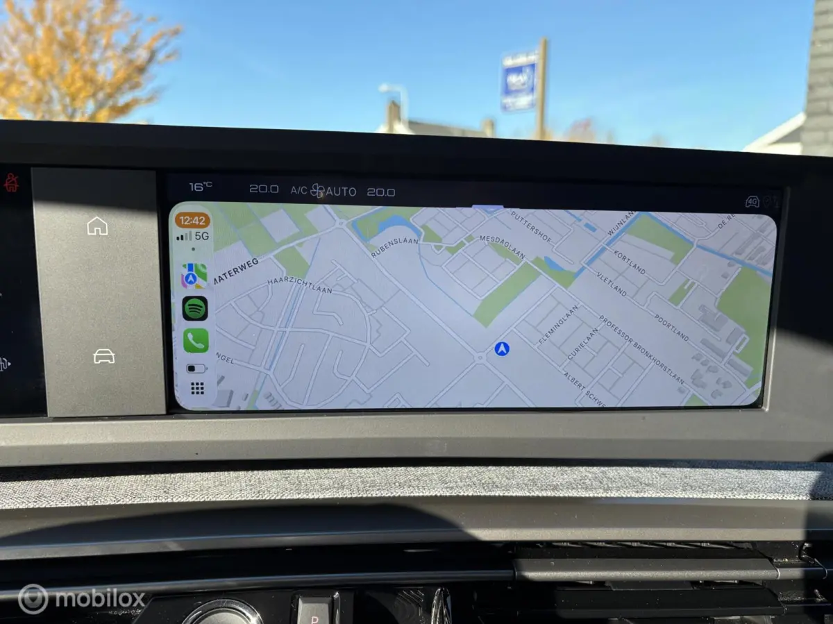 1.2 Hybrid 136 Allure 7 prs automaat camera digitaal dashboard