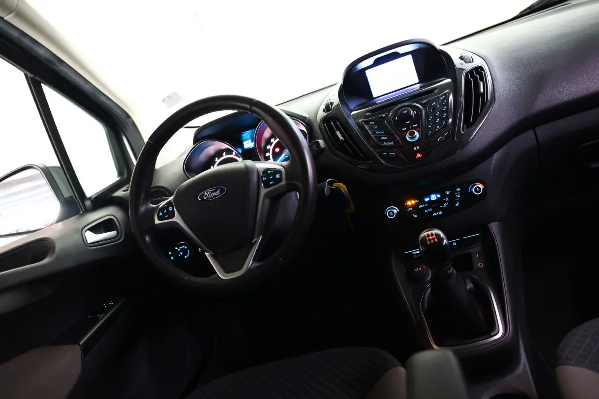 1.0 Titanium NAVI BT CAMERA STOELVW PDC '16