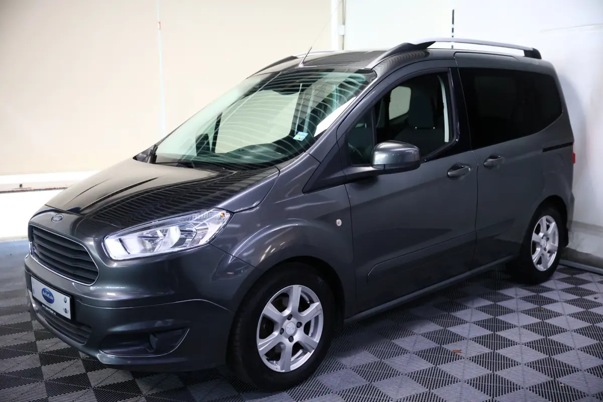 1.0 Titanium NAVI BT CAMERA STOELVW PDC '16