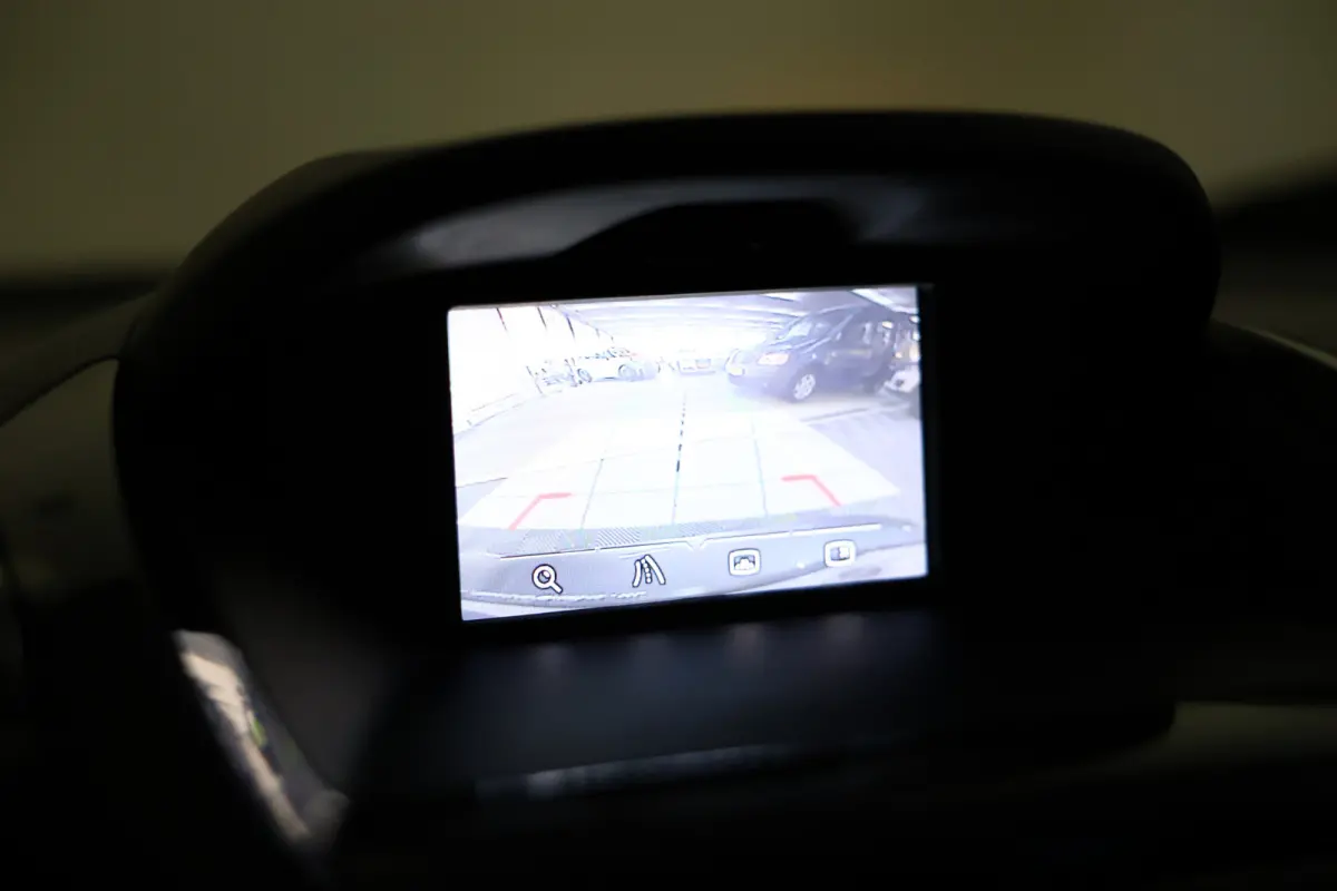 1.0 Titanium NAVI BT CAMERA STOELVW PDC '16