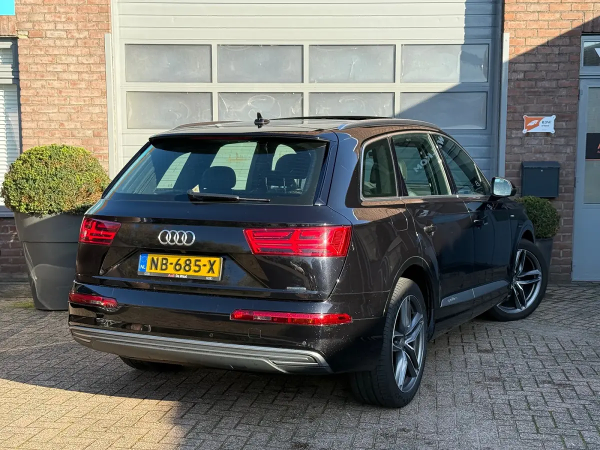 3.0 TDI Hybride e-tron quattro Sport Panoramadak / Trekhaak.