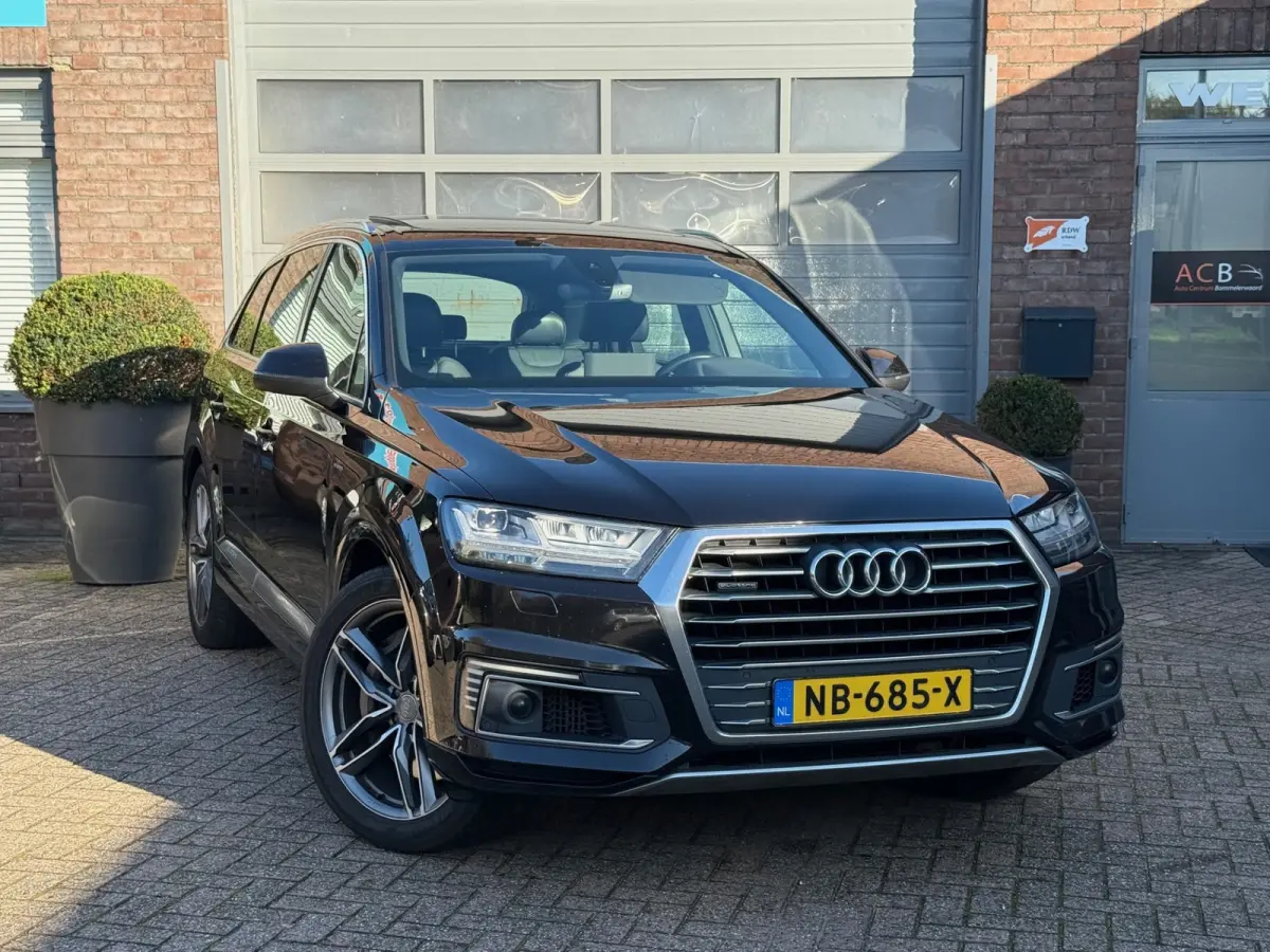 3.0 TDI Hybride e-tron quattro Sport Panoramadak / Trekhaak.