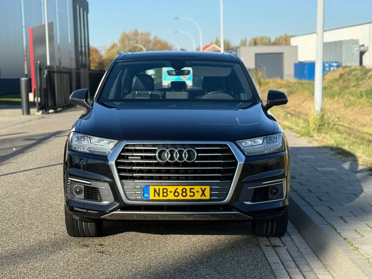 3.0 TDI Hybride e-tron quattro Sport Panoramadak / Trekhaak.