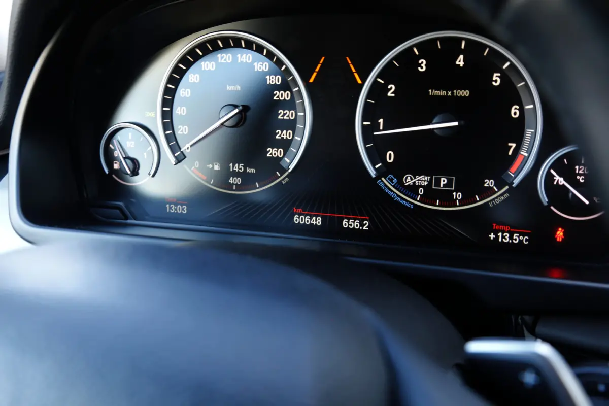 xDrive35i High Executive Aut.*Perfect Onderh.*Parelmoer wit!*Elek. Trekhaak/Pano/Leder Sport/Stoelverw./Sfeer/Memorie/HUD/LED/Camera/Elek. Klep/Parkeersens.V+A*
