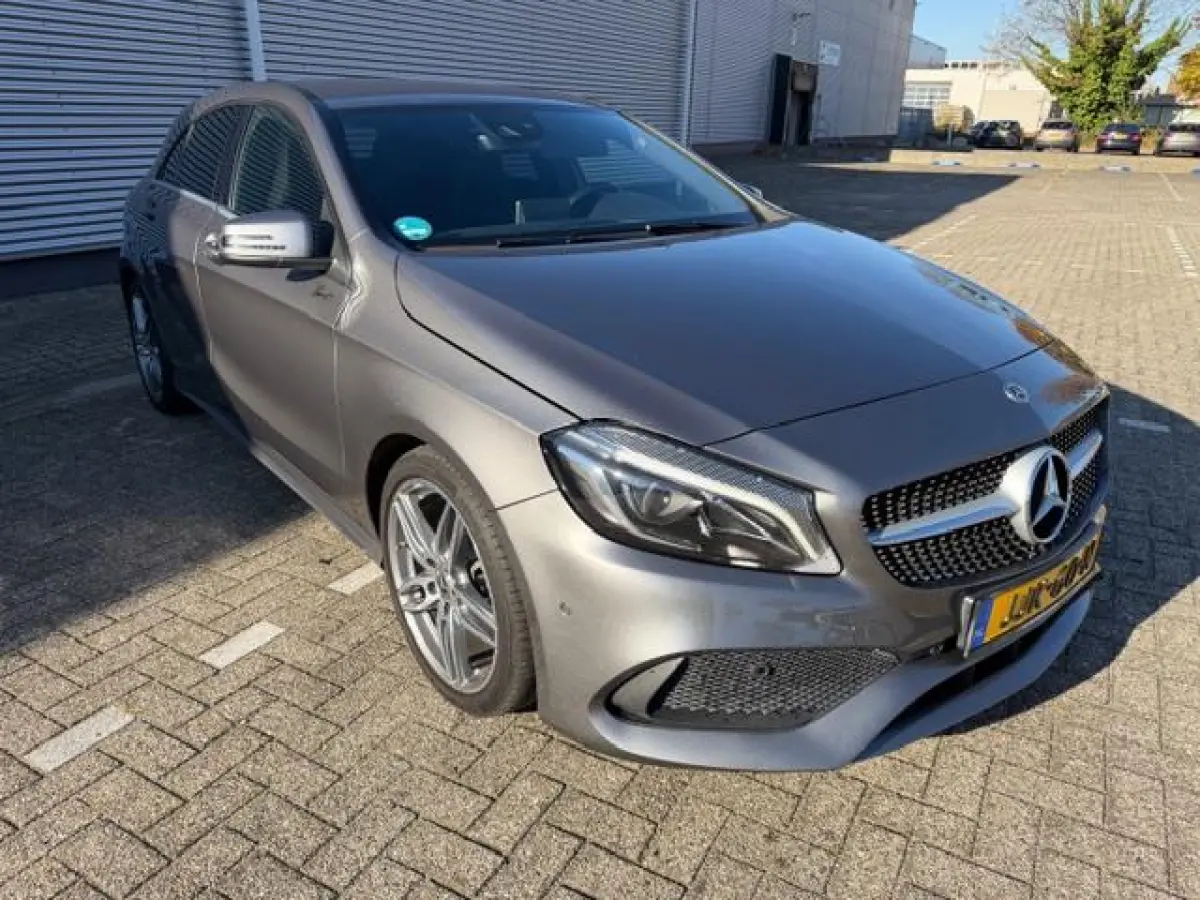 180 Ambition AMG-Line ,Navigatie,Carplay/Andriod, Xenon/Led, Lm velgen, afn.Trekhaak,