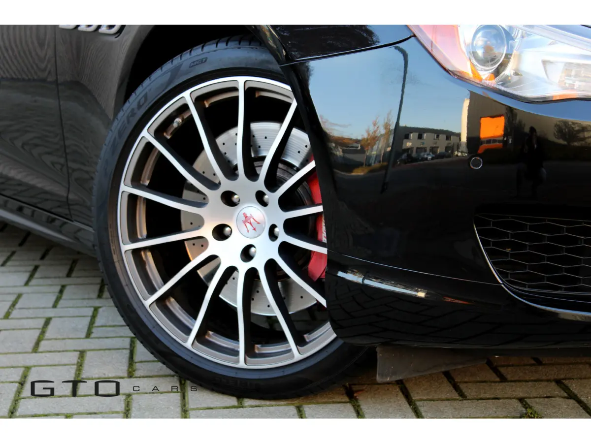 3.8 V8 GTS Harman-Kardon/Camera/Schuifdak/Sportuitlaat