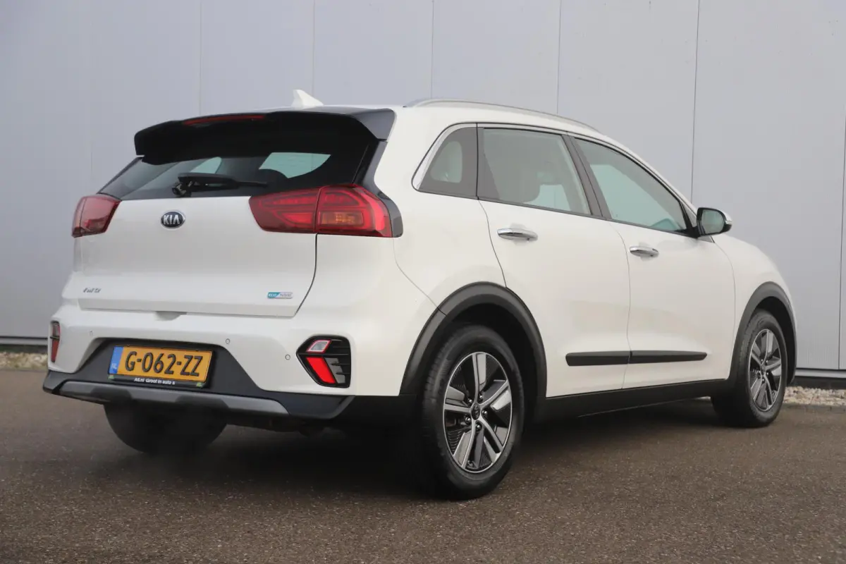 1.6 GDi Hybrid DynamicLine Half Leder Navigatie Achteruitrijcamera Adaptive Cruise Carplay Android