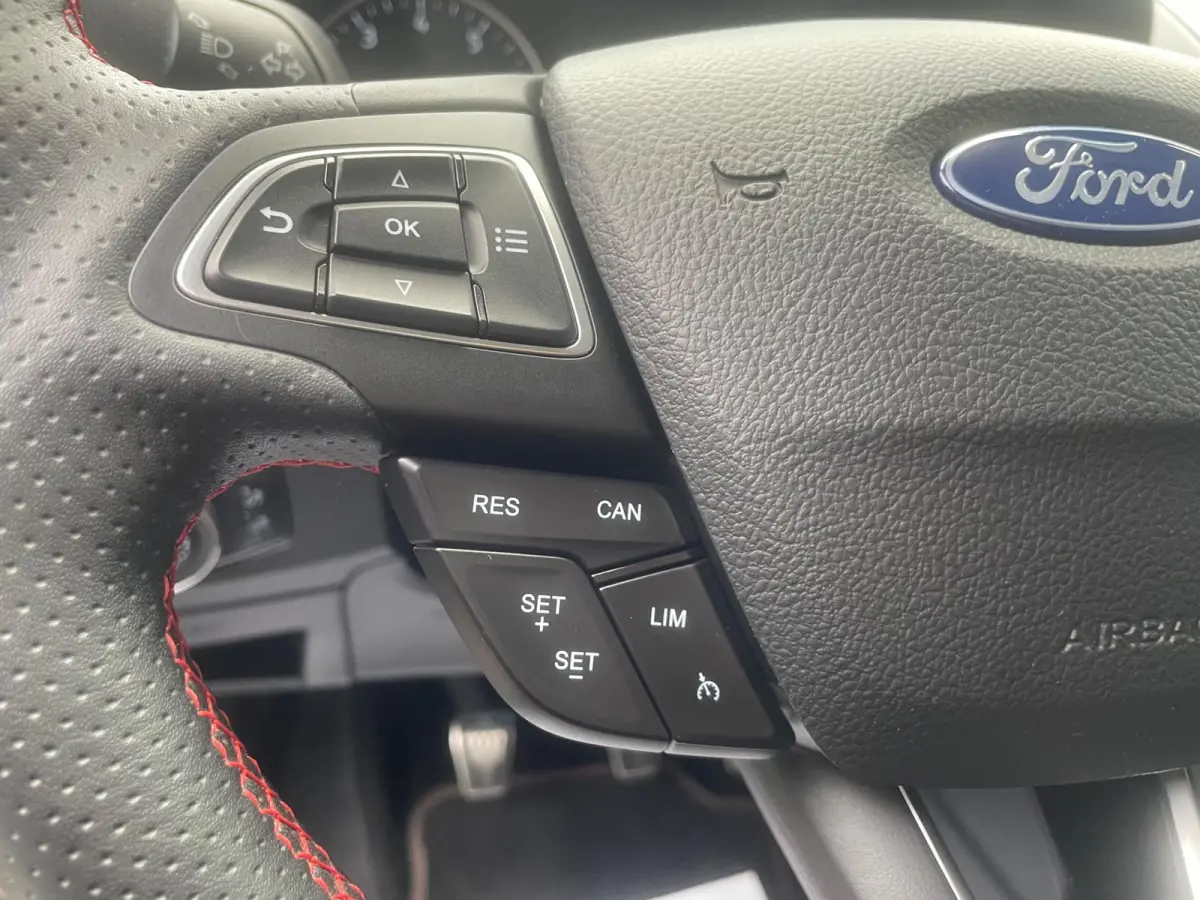 1.0 EcoBoost ST-Line NL.Auto/125PK/Camera/Carplay/Cruise/B&O Geluid/Clima/1Ste Eigenaar/Dealer Onderhouden