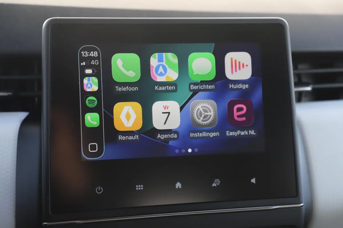 1.0 TCe 90 Evolution 16 inch LMV Navigatie Carplay Android Airco Cruise Control Rijstrooksensor Parkeersensor Getint Glas